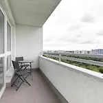 Appartement Sierpinskiego 1a - With Balcony & Desk - Remote Work By Renters Warschau