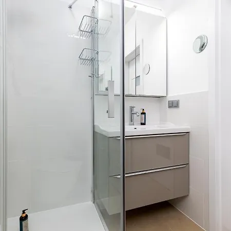 Sierpinskiego 1a - With Balcony & Desk - Remote Work By Renters Lägenhet *