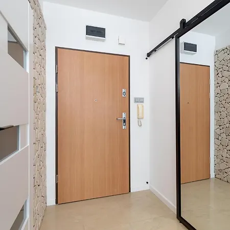 Sierpinskiego 1a - With Balcony & Desk - Remote Work By Renters Lägenhet Warszawa